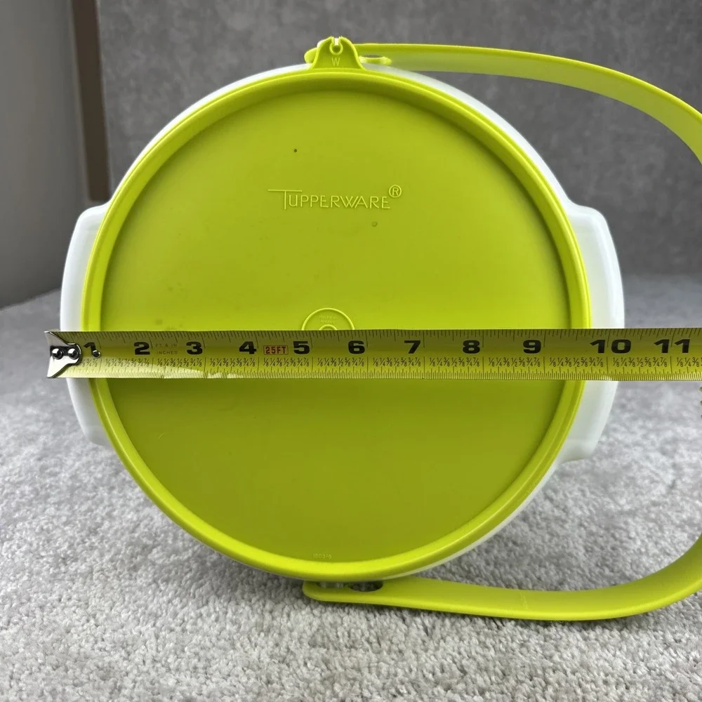 Tupperware Shrek Forever After‎ 2010 8.5 L Giant Canister with Handle